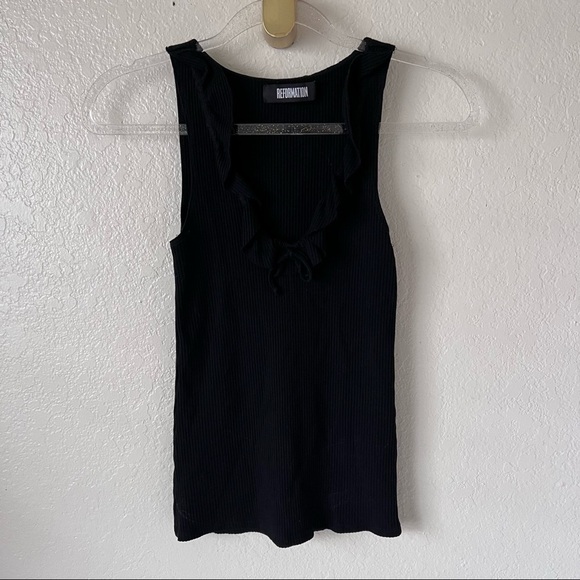 Reformation ruffle neck sleeveless ribbed top size small - Picture 7 of 7